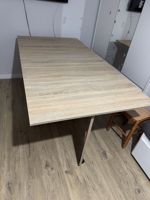 Masă sufragerie extensibilă