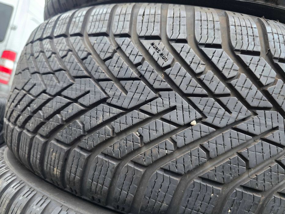 4бр Зимни гуми 205 65 17 - Pirelli - DOT 2023, 2024