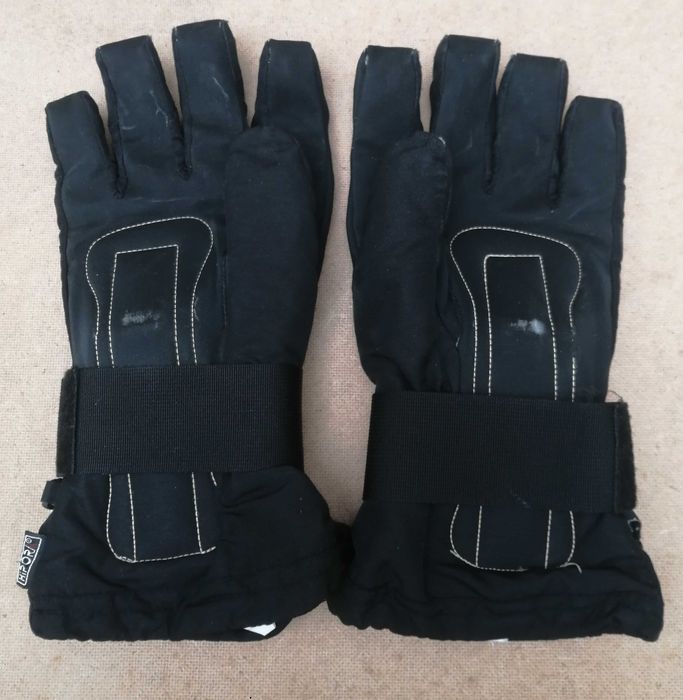 Ски сноуборд ръкавици Hestra лапа #M и Dakine Nova # XL с протектори