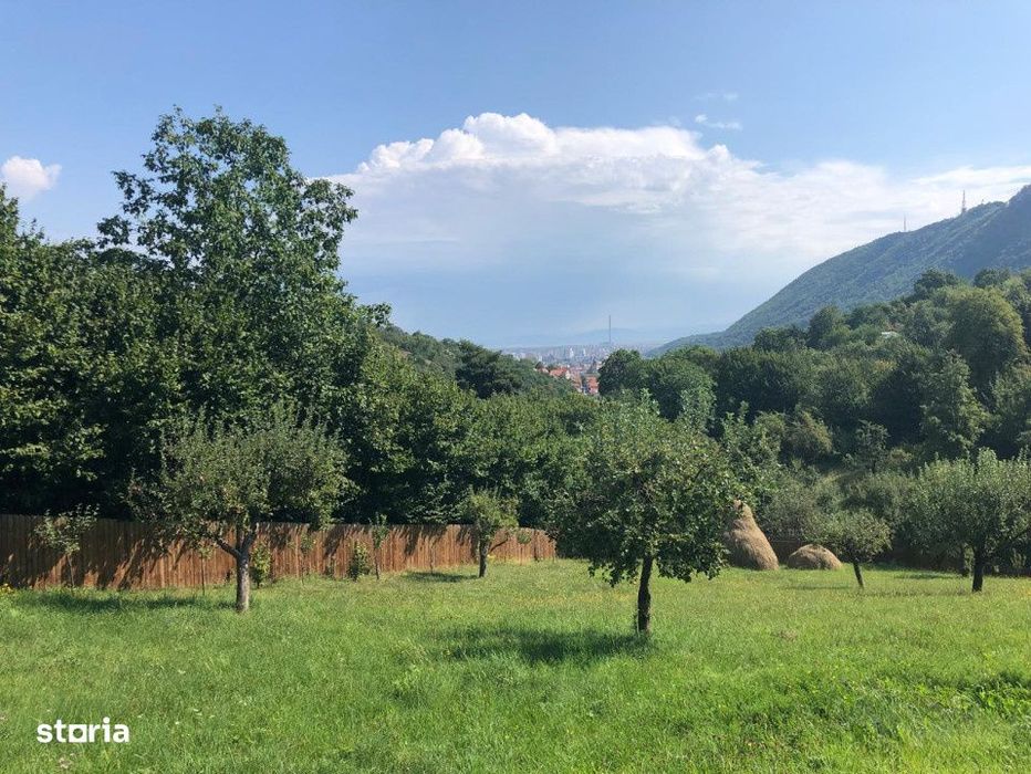 De vanzare teren unic in Brasov (vedere panoramica asupra orasului)