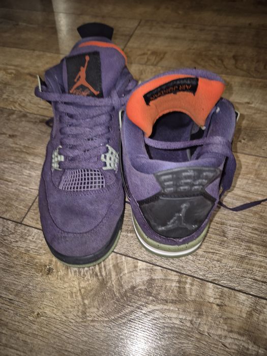 Jordan 4 retro Travis scott