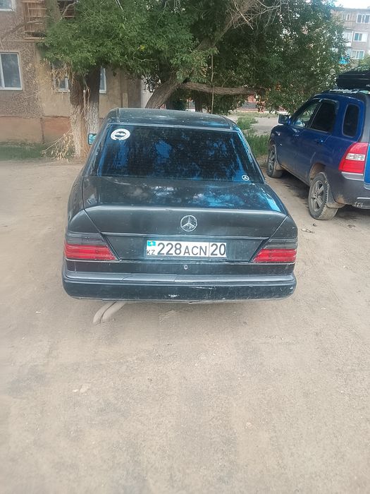 Продам мерс 124 2.6 паук автомат
