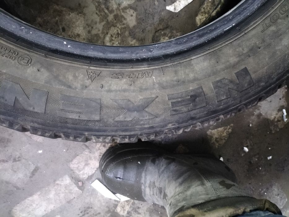 Шины Зима  235/55/18