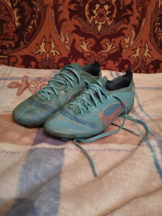 Бутсы носил 2 месяца