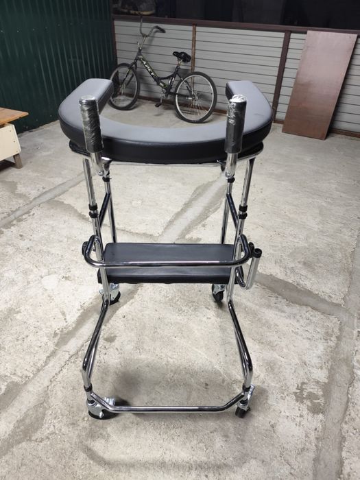 Ходунок взрослый