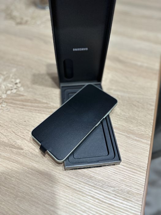 Samsung s25 / 256 gb / NoU