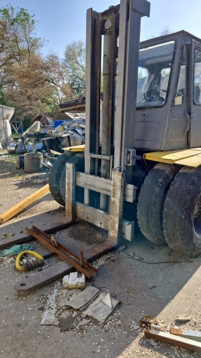 Погрузчик кара 5т СССР