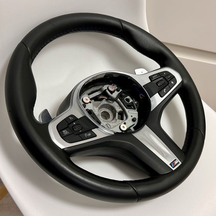 Volan M pachet padele BMW Seria 5 G30 G31 comenzi  sport
