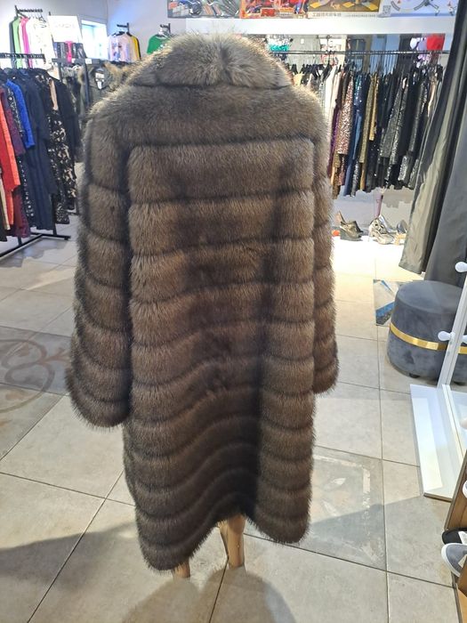 Продам ЭКО шубу новая