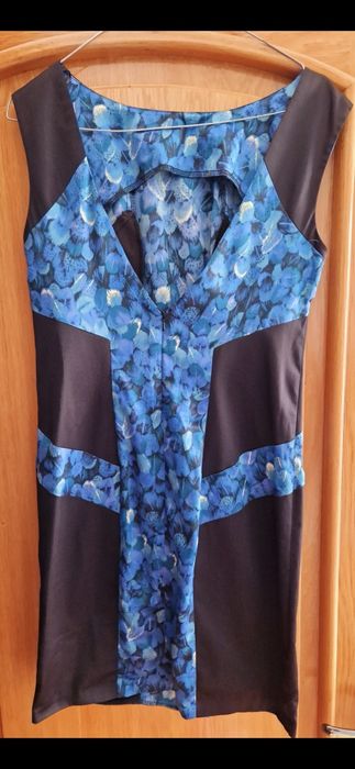 Rochie satinată negru cu albastru