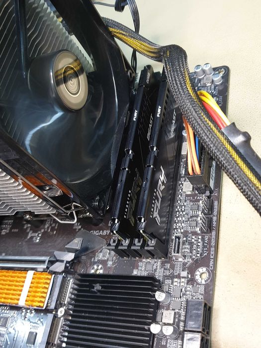 Kit memorie RAM 32GB DDR5 6000MHz CL36 Dual-Channel Kingston FURY