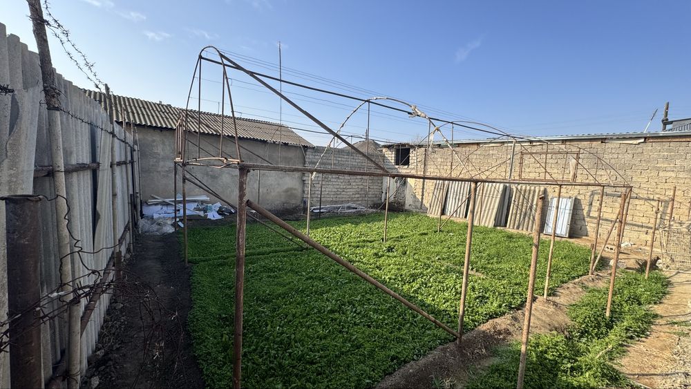 Sirdaryo shaharda uy sotiladi