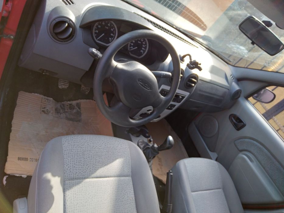 Vând Dacia Logan 1,4 2005