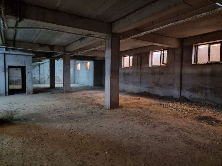 Юнусабад 13 Квартал Продается  Цокольные Этаж