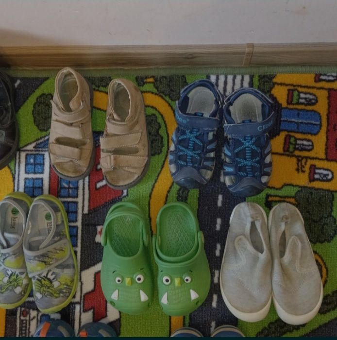 Incaltaminte marimea 25, 26, 27, 2+1 gratis