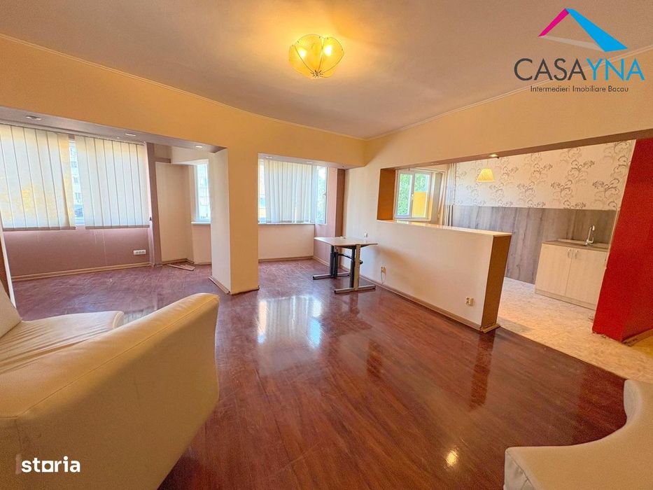 Apartament 3 camere - Pretabil birou/servicii - Strada Stefan cel Mare