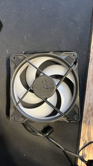 Pachet 3 ventilatoare Arctic P12 Pro Reverse A-RGB