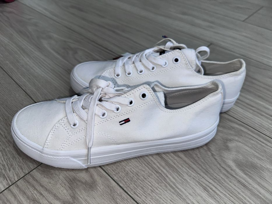 Tenisi Tommy Jeans originali, mărimea 39