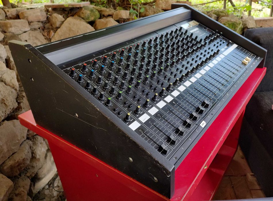Mixer audio analog 16 canale Monarch Stageline MMX 1602 - vintage 1985