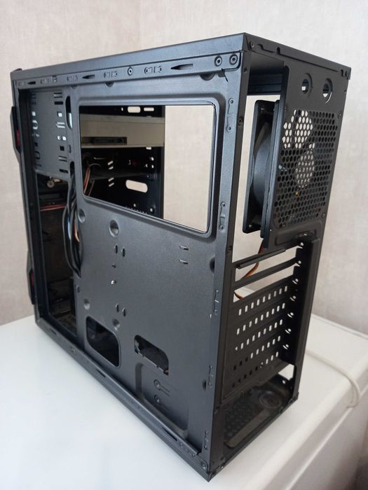 Компьютерный корпус AeroCool GT