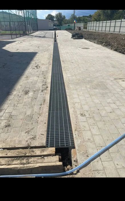 Trepte și grătare metalice zincate la dimensiunea dorita de client ofe