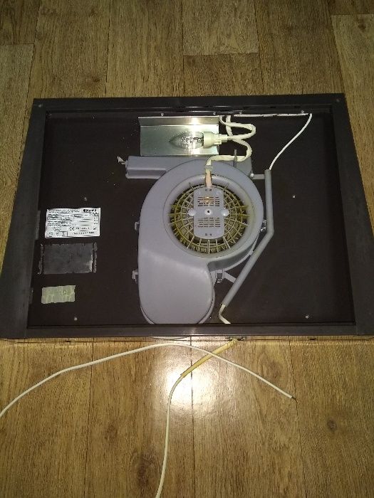 Продам вытяжку Hansa OSC 6111 WH