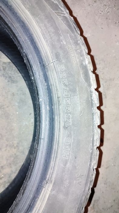 Зимни гуми Dayton - 225/45 17 - запазени