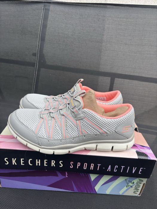 Skechers  marimea 36