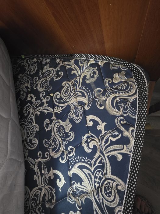 Двухспальная кровать