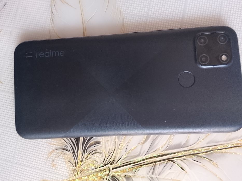 3500тг Реалми с21у. В не рабочем состоянии