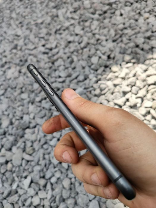 Продам iphone 11