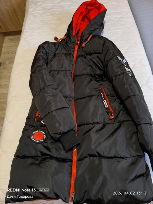 Продавам чисто ново зимно яке.