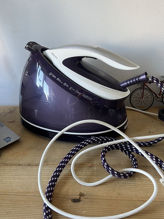Statie de calcat philips perfect care aqua pro