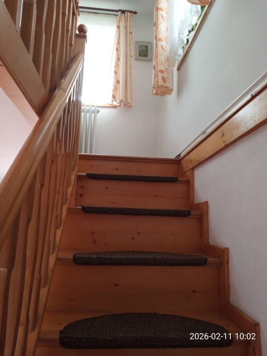 Vând casă 3 camere