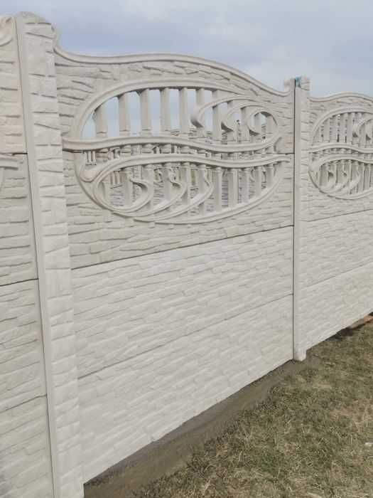 Gard din placi de beton