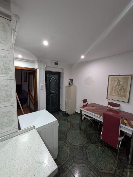 apartament de inchiriat