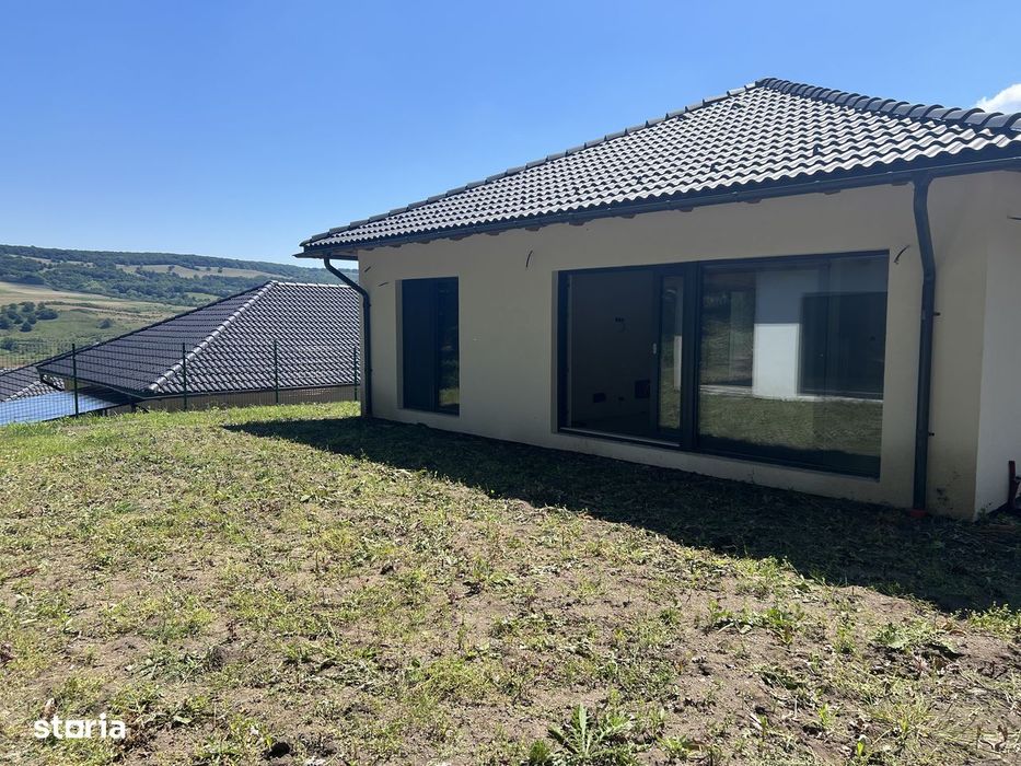 Casă parter 4 camere, anexa (foișor) + beci — Popești | teren 500 mp