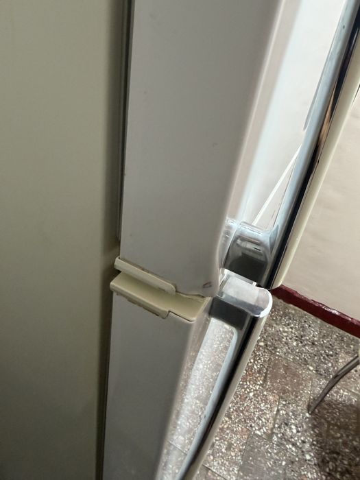 Frigider LG 529L