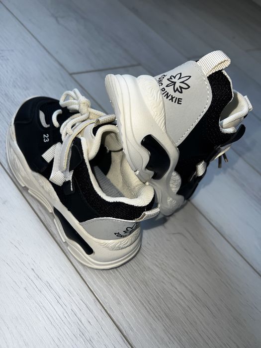 Adidas unisex marimea 29