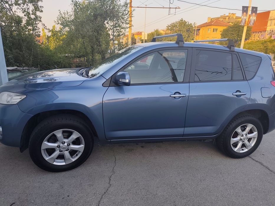 Оригинален багажник за таван на Тойота РАВ4 2011г