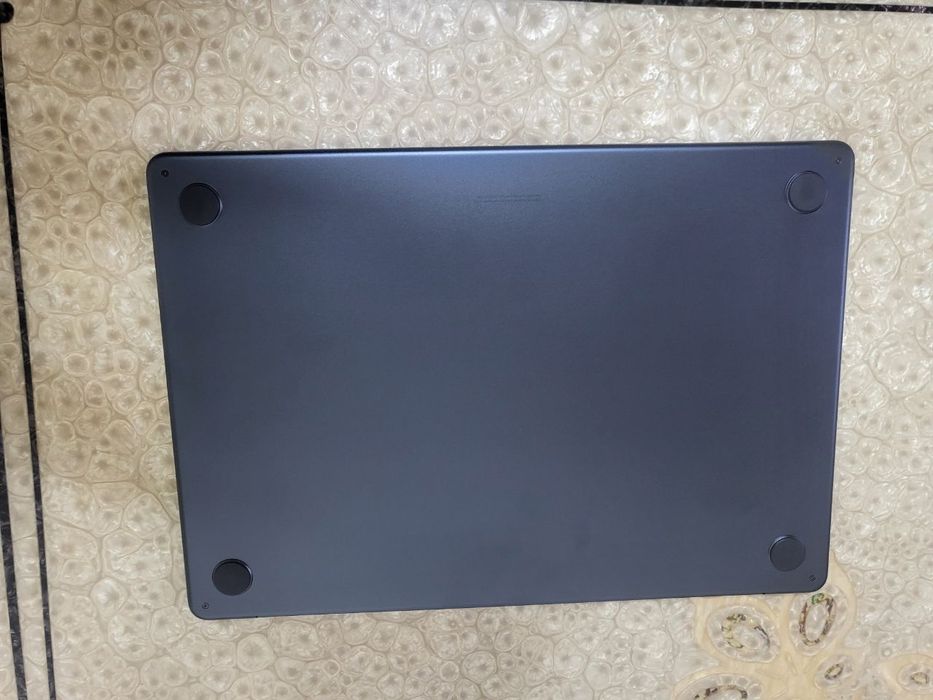 Macbook Air M3 15dyum (2024)  16GB/512GB midnight blue yangi sotilladi