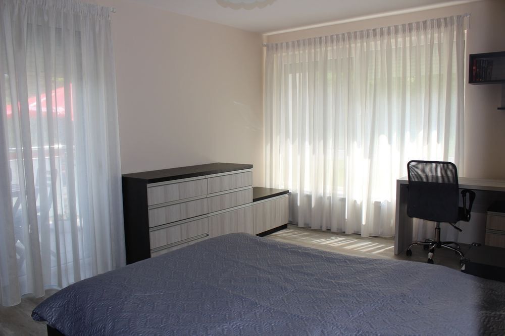 Продава се Тристаен апартамент в София, Гео Милев - 105 кв.м за 6 €/кв.м - Снимка #3