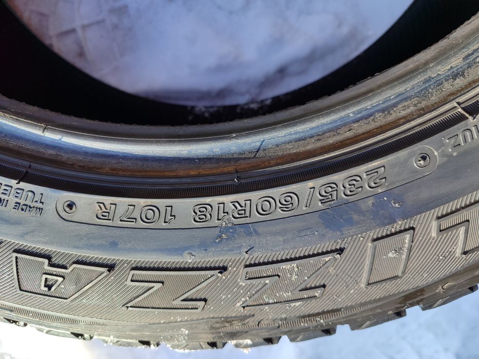 Шины зимние Bridgestone Blizzak 235/60/18