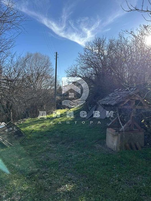 Къща в село Лозен