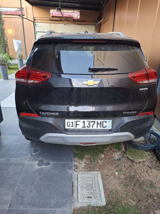 Traker 23 yil primer full 600 km yurgan qora