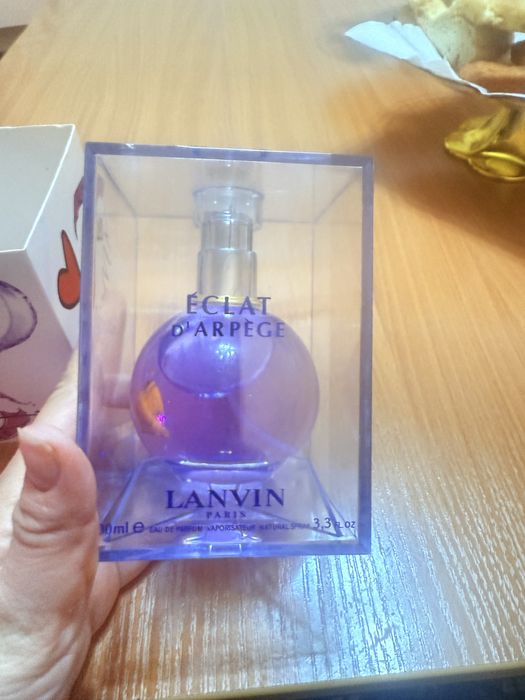 Духи сатылады фрнацузкий