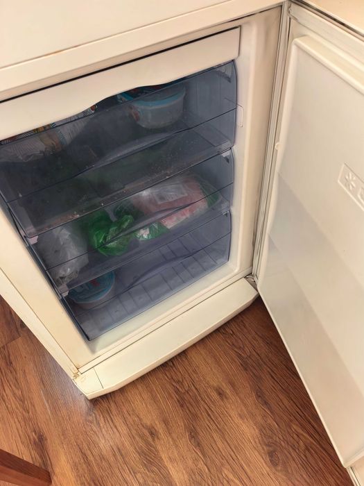 Продам холодильник Ardo.