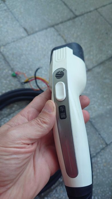 Кабел за електромобил