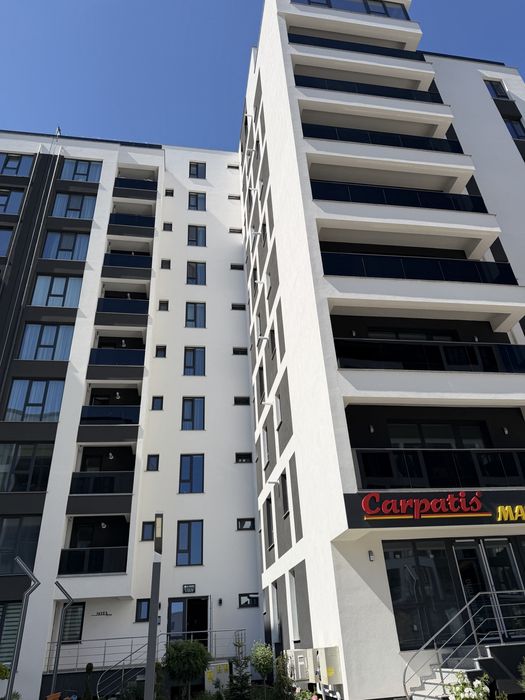 Inchiriez apartament