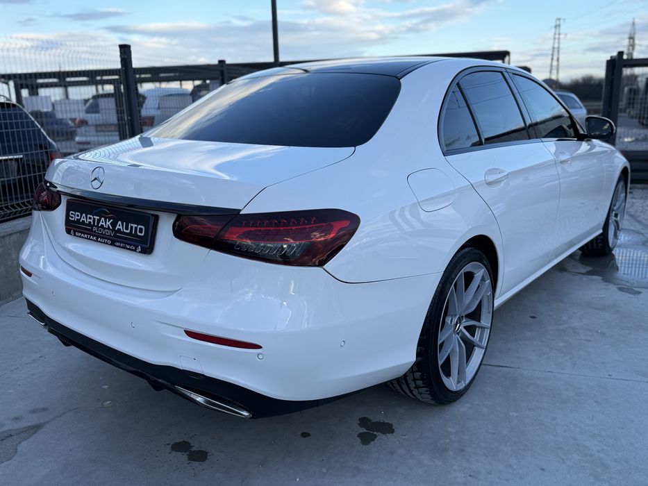 Mercedes-Benz E 220 D* AMG Line* 2023г* 133.000КМ* Топ Състояние*